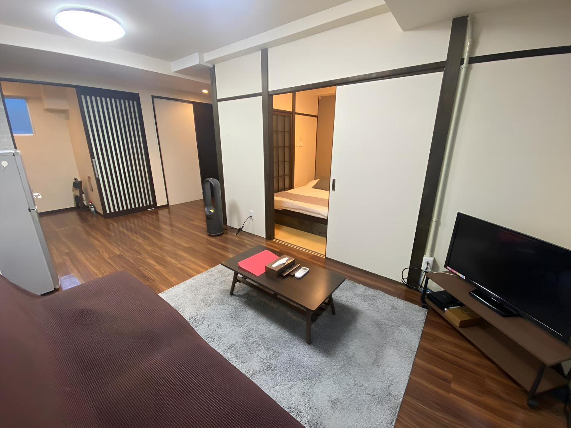 Suyi Apartment Осака Екстериор снимка